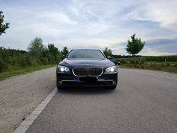 Grau Gebraucht 2010 BMW 730 Limousine | 9.999 € (Superpreis)