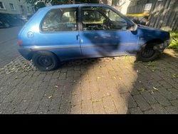 Blau Gebraucht 1996 Peugeot 106 Kleinwagen | 800 € (Fairer Preis)