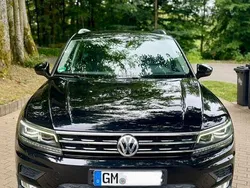 Schwarz Gebraucht 2017 VW Tiguan Sound SUV | 18.400 € (Fairer Preis)