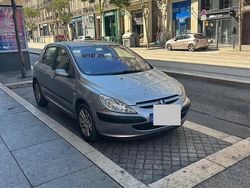 Silber Gebraucht 2002 Peugeot 307 Limousine | 2.500 € (Etwas zu teuer)