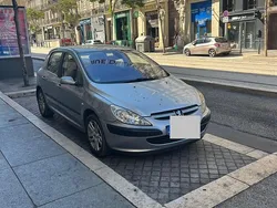 Silber Gebraucht 2002 Peugeot 307 Limousine | 2.500 € (Etwas zu teuer)