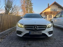 Weiß Gebraucht 2017 Mercedes E220 AMG line Kombi | 21.500 € (Fairer Preis)