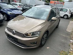 Grau Gebraucht 2017 VW Golf Sportsvan Sound Van / Kleinbus | 11.300 € (Guter Preis)