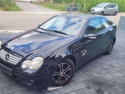 Gebraucht 2006 Mercedes C200 Sport Edition Coupé | 1.990 € (Fairer Preis)