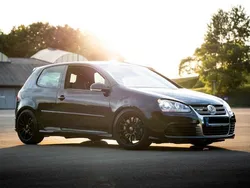Schwarz Gebraucht 2006 VW Golf V R Limousine | 24.900 €