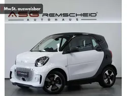 Weiß Gebraucht 2020 Smart ForTwo Electric Drive Passion Limousine | 8.900 € (Guter Preis)