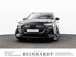 Mythosschwarz metallic Gebraucht 2022 Audi e-tron S-Line SUV | 36.800 € (Fairer Preis)