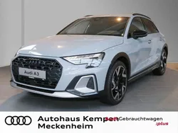 Grau Gebraucht 2022 Audi A3 S-Line Limousine | 46.550 €
