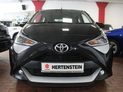 Schwarz Gebraucht 2022 Toyota Aygo Team Kleinwagen | 12.900 € (Guter Preis)