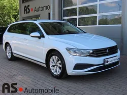 Weiß Gebraucht 2022 VW Passat Basis Kombi | 16.790 € (Guter Preis)