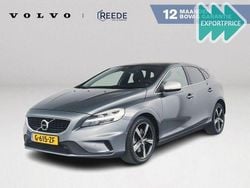 Grau Gebraucht 2020 Volvo V40 Limousine | 19.738 €