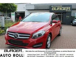 Rot Gebraucht 2017 Mercedes B200 Van / Kleinbus | 14.970 € (Fairer Preis)