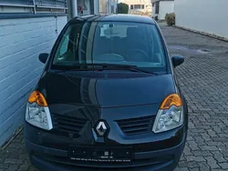 Schwarz Gebraucht 2005 Renault Modus Van / Kleinbus | 1.100 €