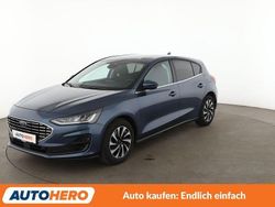 Blau Gebraucht 2022 Ford Focus Titanium Limousine | 18.360 € (Fairer Preis)