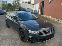 Grau Gebraucht 2020 VW Passat GTE Kombi | 18.999 € (Guter Preis)