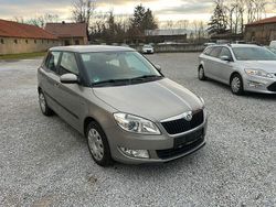 Beige Gebraucht 2010 Skoda Fabia Style Limousine | 2.950 € (Fairer Preis)