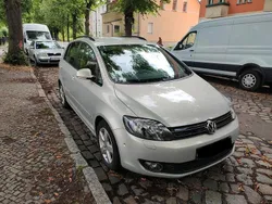 Silber Gebraucht 2009 VW Golf Plus Cross Van / Kleinbus | 9.000 €