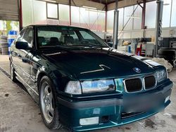 Grün Gebraucht 1994 BMW 328 Limousine | 12.000 €
