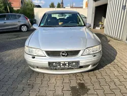 Silber Gebraucht 2002 Opel Vectra Comfort Limousine | 1.199 € (Superpreis)