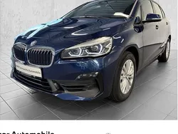 Blau Gebraucht 2021 BMW 220 Advantage Van / Kleinbus | 23.490 € (Guter Preis)