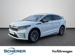 Moonweiß perleffekt (metallic) Gebraucht 2025 Skoda Enyaq iV LAURIN & KLEMENT SUV | 47.980 € (Superpreis)