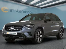 Grau Gebraucht 2021 Mercedes GLC300e SUV | 40.749 € (Teuer)