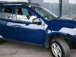 Grau Gebraucht 2017 Dacia Duster Ambiance SUV | 9.700 € (Fairer Preis)