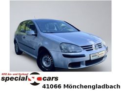 Grau Gebraucht 2004 VW Golf IV Trendline Limousine | 2.490 € (Fairer Preis)