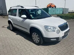 Weiß Gebraucht 2013 Skoda Yeti Plus Edition SUV | 3.999 €
