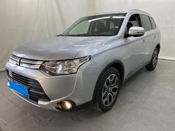 Silber Gebraucht 2015 Mitsubishi Outlander SUV | 11.499 €