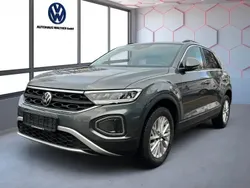 Grau Gebraucht 2024 VW T-Roc Life SUV | 25.890 € (Fairer Preis)