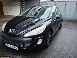 Schwarz Gebraucht 2010 Peugeot 308 Limousine | 2.400 € (Fairer Preis)