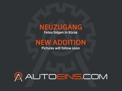 Blau Gebraucht 2017 VW Touran Comfortline Van / Kleinbus | 11.500 € (Fairer Preis)