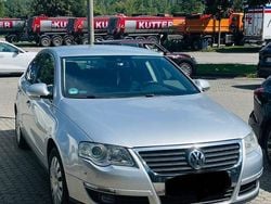 Silber Gebraucht 2009 VW Passat Comfortline Limousine | 2.999 € (Guter Preis)