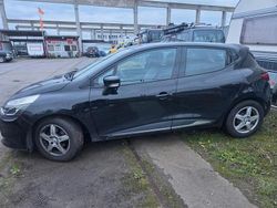 Schwarz Gebraucht 2015 Renault Clio GrandTour Kombi | 5.100 €
