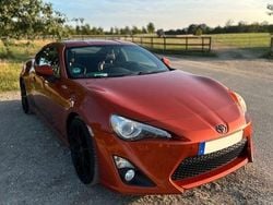 Orange Gebraucht 2012 Toyota GT86 GT Coupé | 15.000 €