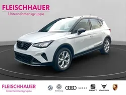 Weiss Gebraucht 2024 Seat Arona FR SUV | 24.190 € (Fairer Preis)