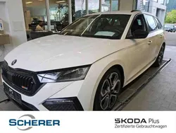 Candyweiß Gebraucht 2022 Skoda Octavia RS Limousine | 28.690 € (Fairer Preis)
