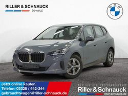Grau Gebraucht 2024 BMW 218 Active Tourer Performance Van / Kleinbus | 26.950 € (Guter Preis)