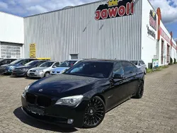 Schwarz Gebraucht 2009 BMW 750L Sport Line Limousine | 9.900 €