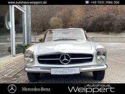 Weiß Gebraucht 1965 Mercedes 230 Cabrio | 122.950 €