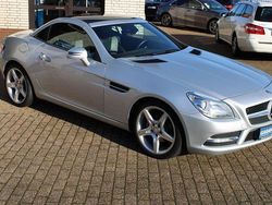 Silber Gebraucht 2011 Mercedes SLK200 AMG Cabrio | 18.900 € (Etwas zu teuer)