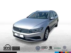 Silber Gebraucht 2023 VW Passat Basis Kombi | 27.290 € (Guter Preis)