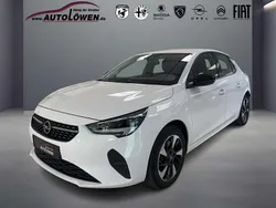 Jade weiss/arktis weiss Gebraucht 2022 Opel Corsa-e Elegance Kleinwagen | 14.740 € (Fairer Preis)