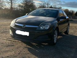 Schwarz Gebraucht 2008 Opel Astra GTC Limousine | 4.000 € (Teuer)