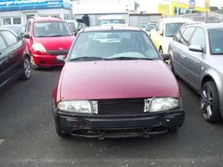 Rot Gebraucht 1996 Ford Fiesta Kleinwagen | 800 € (Guter Preis)