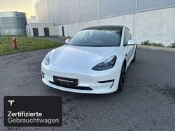 Weiß Gebraucht 2021 Tesla Model 3 Long Range AWD Limousine | 26.300 € (Fairer Preis)