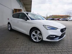 Candy weiß Neu 2025 Seat Leon FR Limousine | 25.950 € (Fairer Preis)