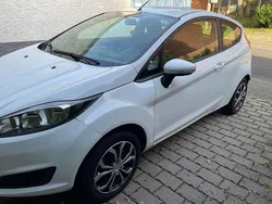 Weiß Gebraucht 2012 Ford Fiesta Trend Kleinwagen | 4.100 € (Fairer Preis)