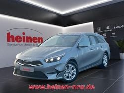 Silber Gebraucht 2025 Kia Ceed Sportswagon Gold Kombi | 22.899 € (Superpreis)